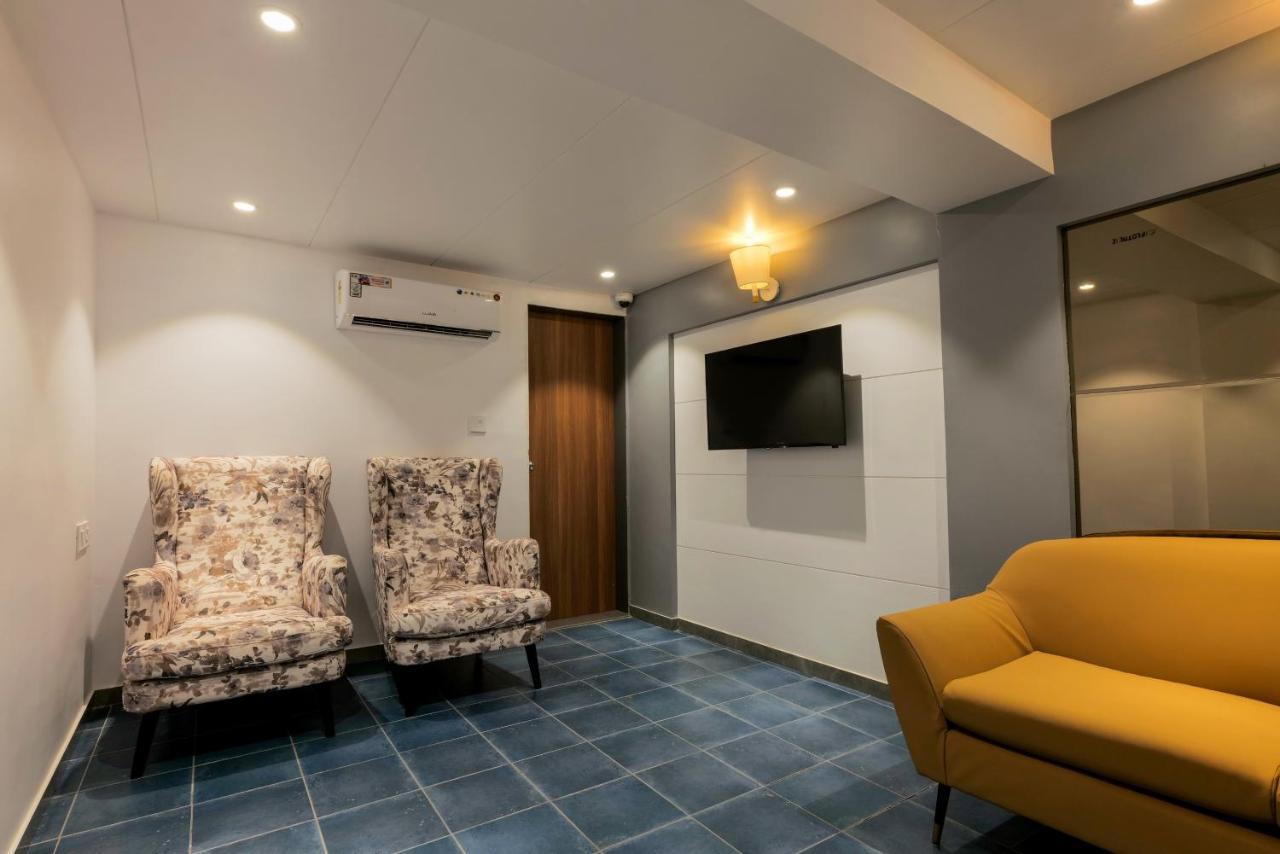 Gold Beach Villa Daman Exterior foto