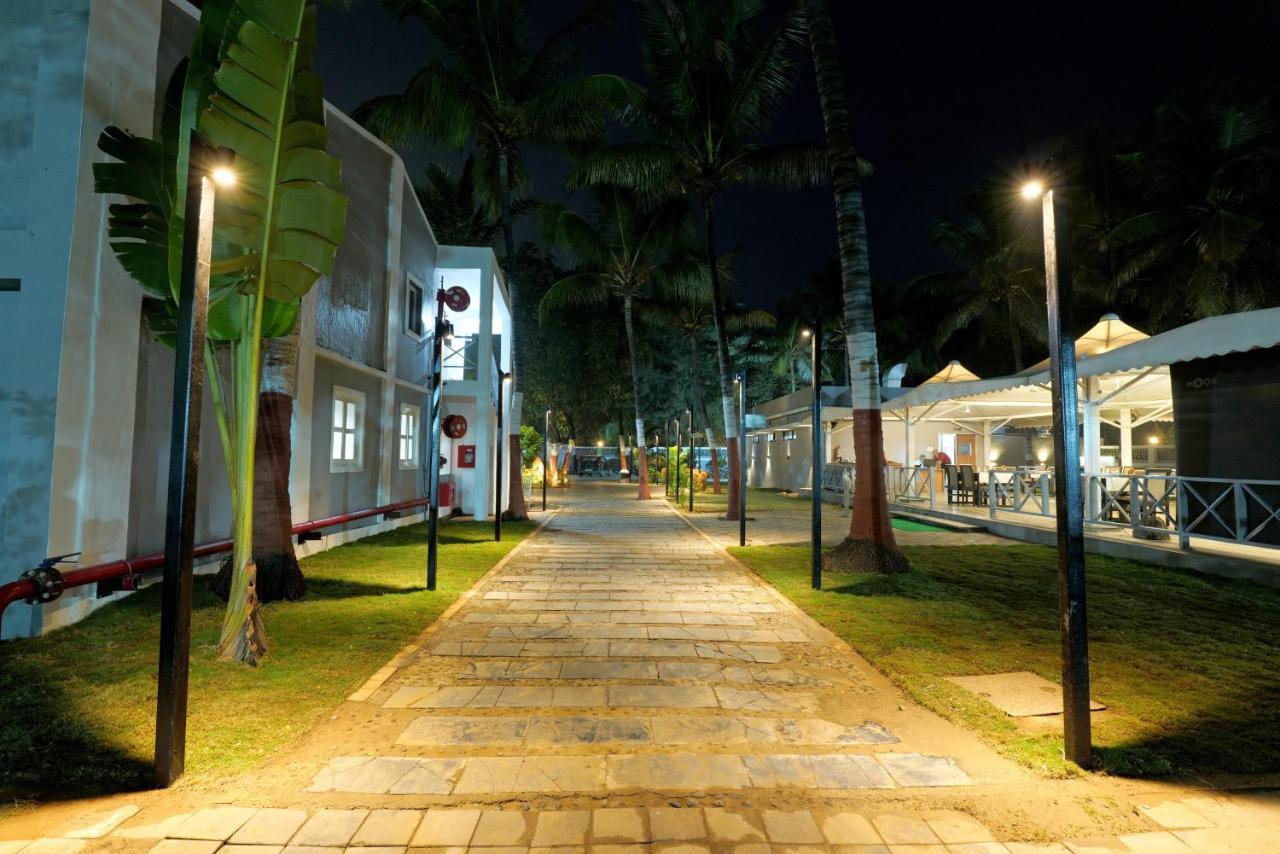 Gold Beach Villa Daman Exterior foto